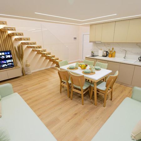 Arial Lofts Otel Avlonya Dış mekan fotoğraf